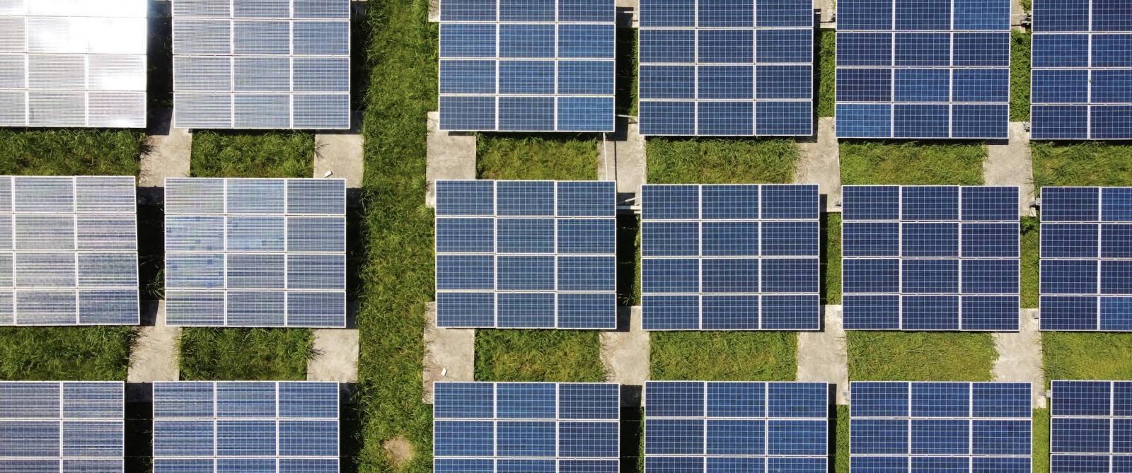 exploitation de l'énergie solaire grâce aux panneaux photovoltaïques